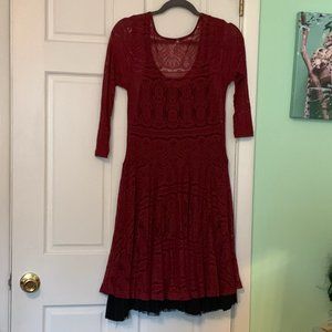 Sagebrush Dress Lace Maroon 3/4 Sleeve Large Scoop Neck